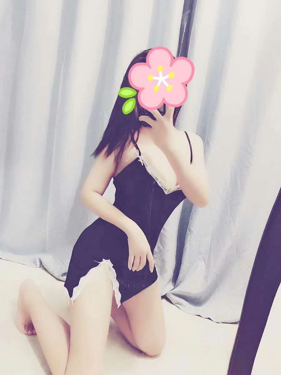 新人下海 颜值和身材兼具